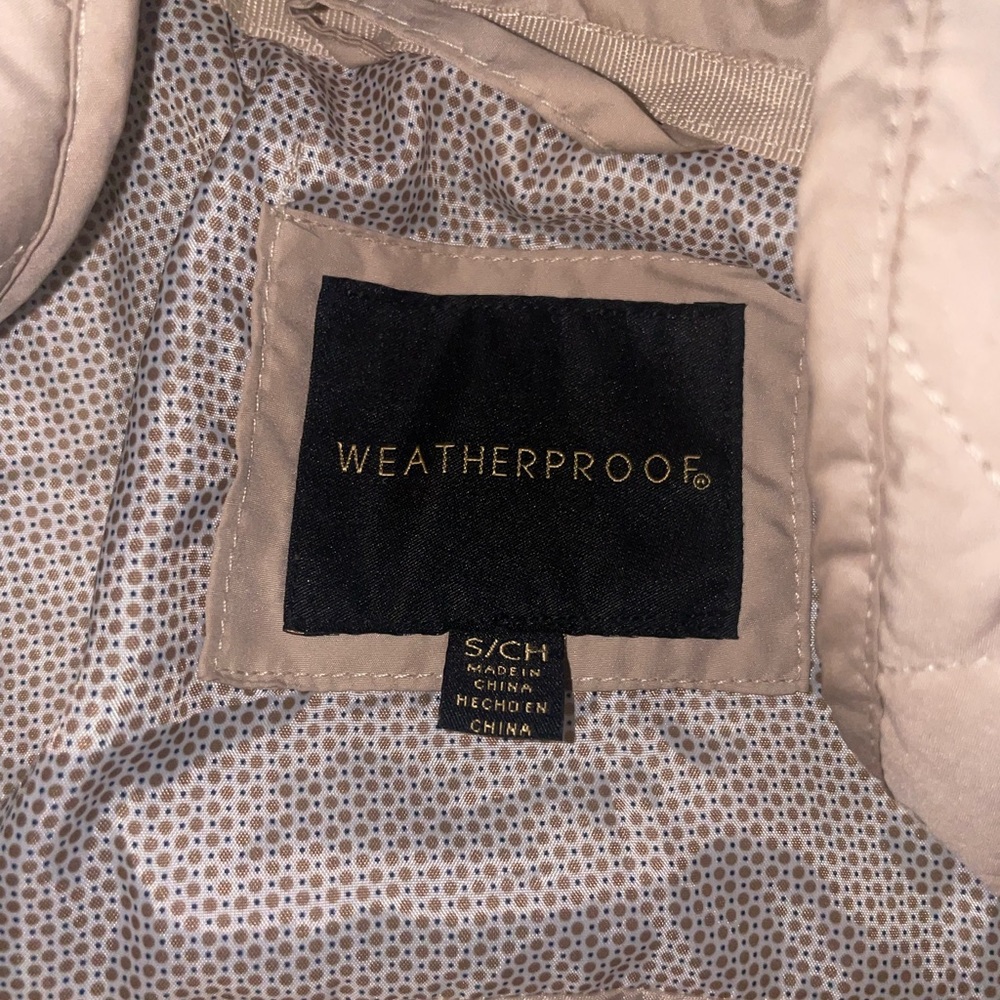 Cream colored jacket - Picture 2 of 3